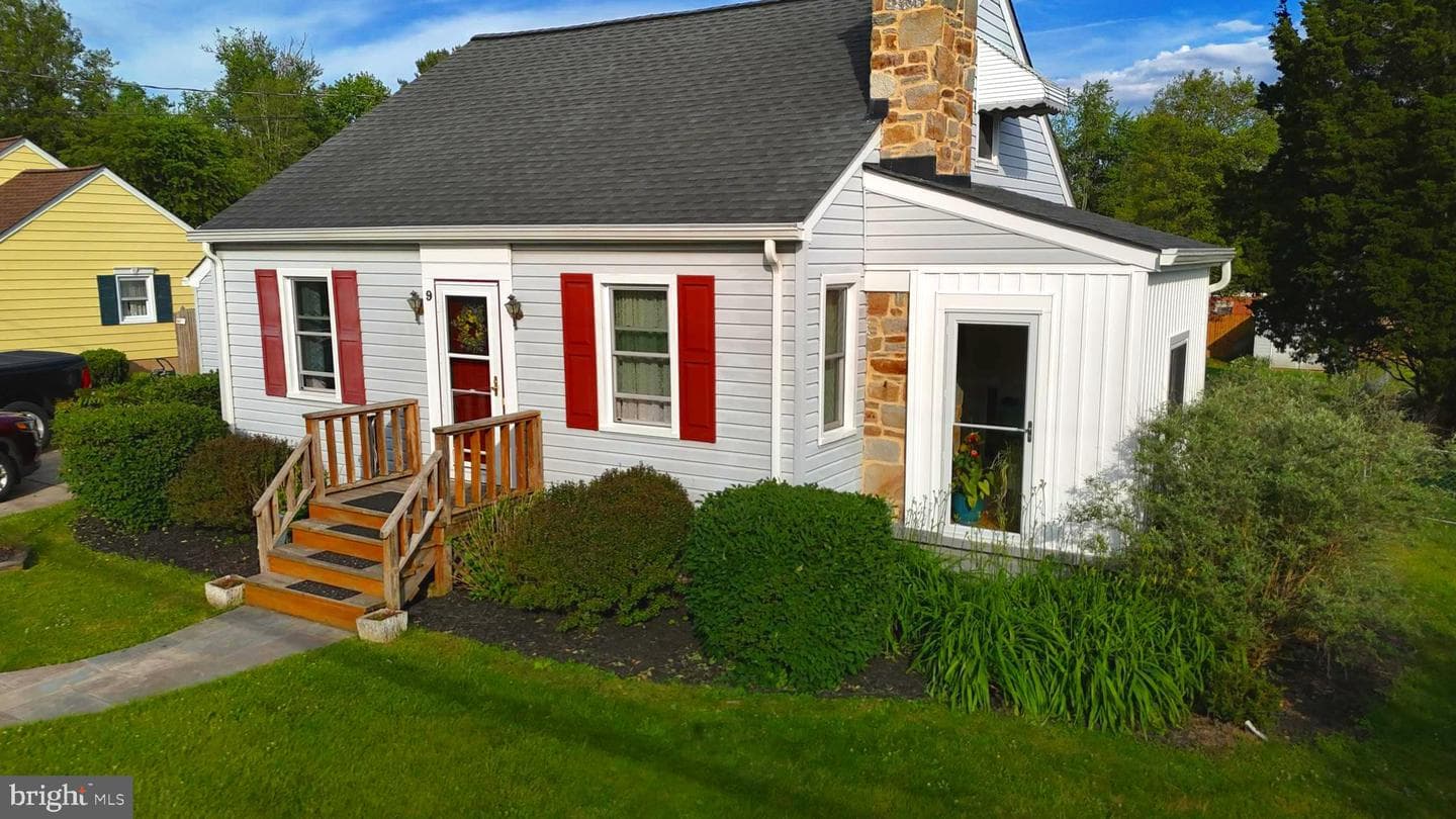 9 Virginia Avenue photo 49