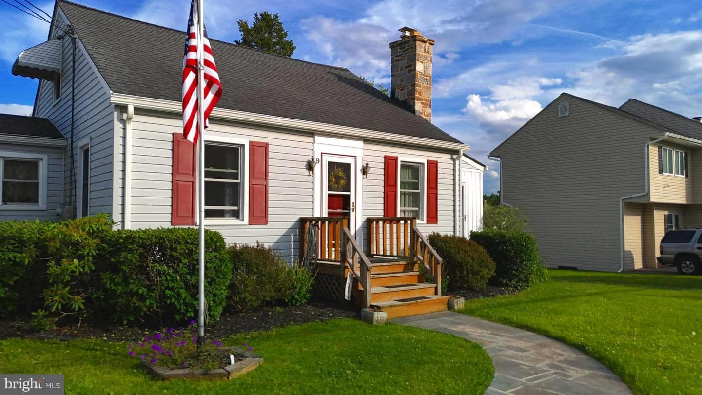 9 Virginia Avenue photo 52