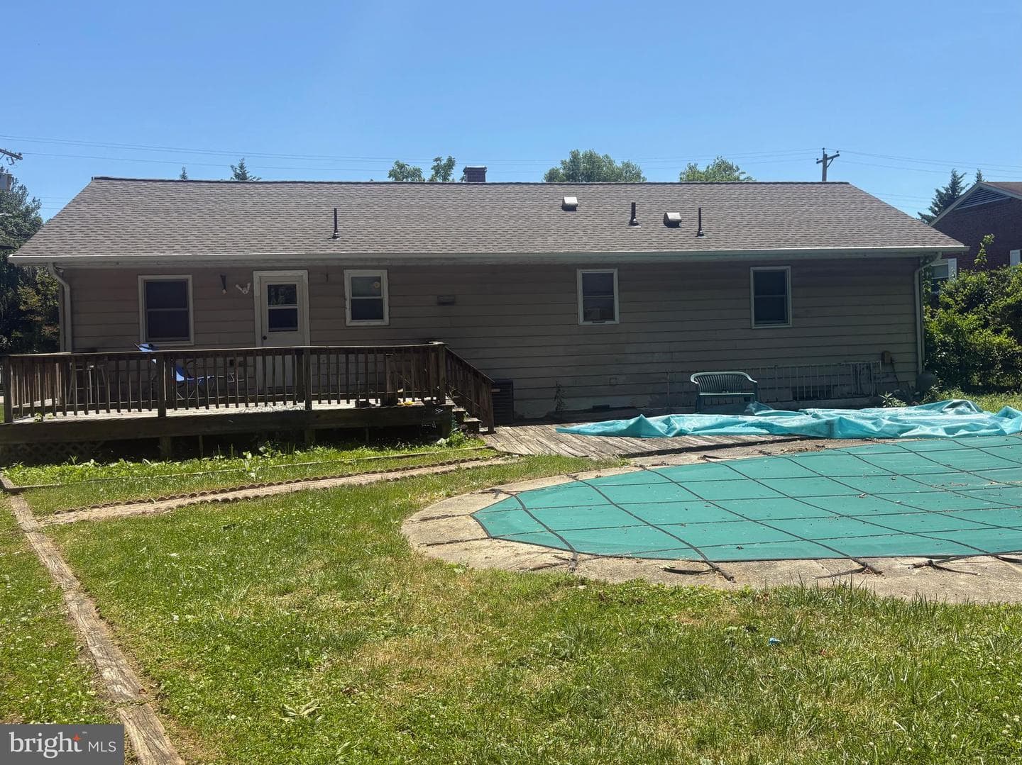 259 E Chatsworth Avenue photo 16