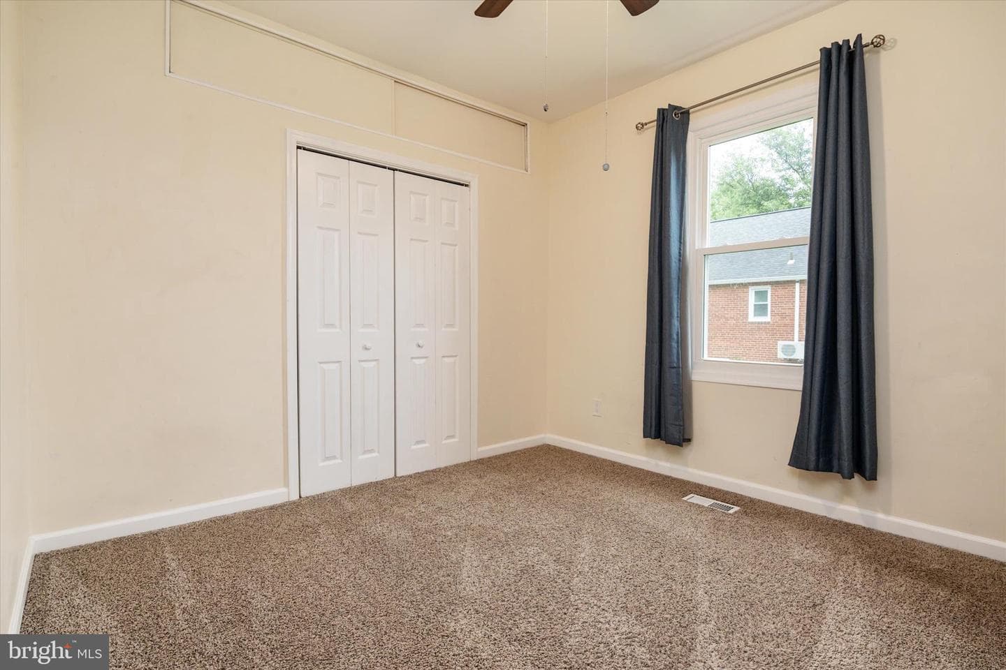 3032 3rd Avenue photo 11