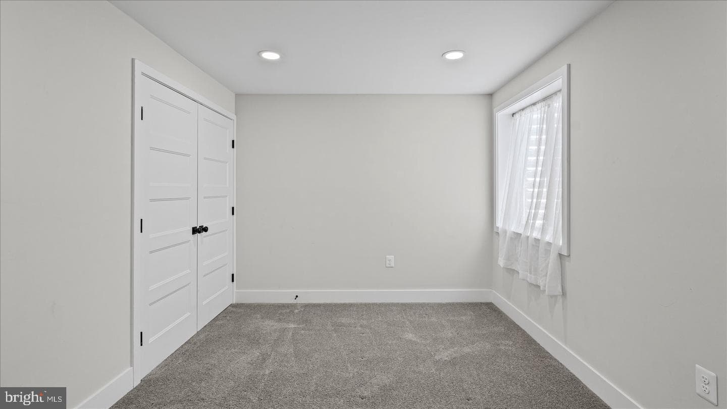 2302 Taylor Avenue photo 22