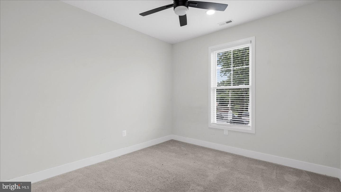2302 Taylor Avenue photo 32