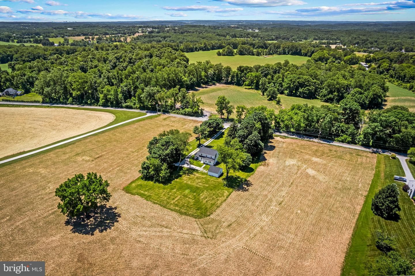 17011 Troyer Road photo 28