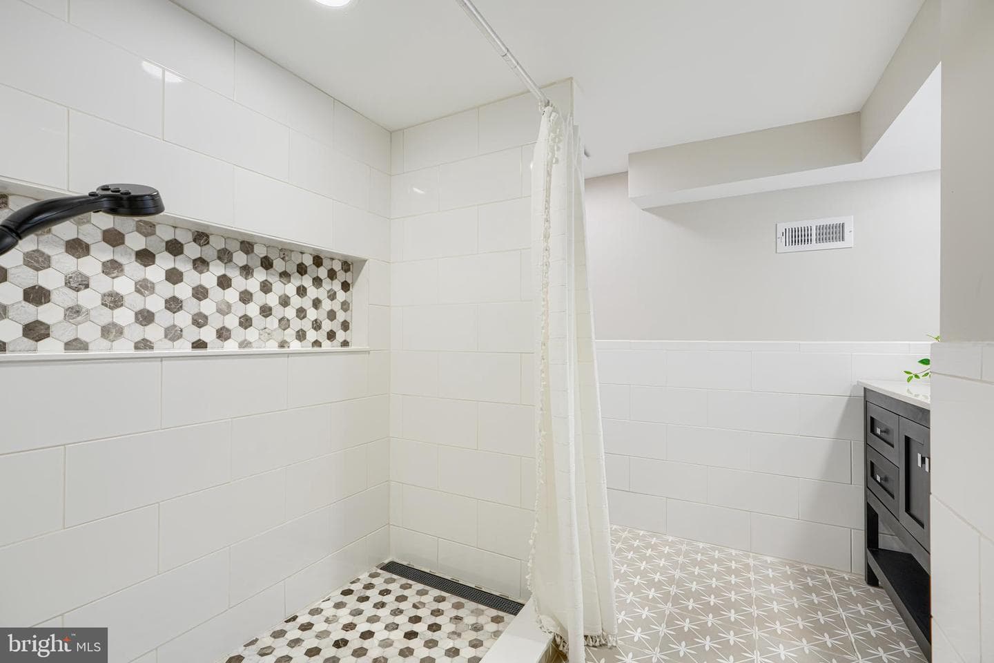17011 Troyer Road photo 45