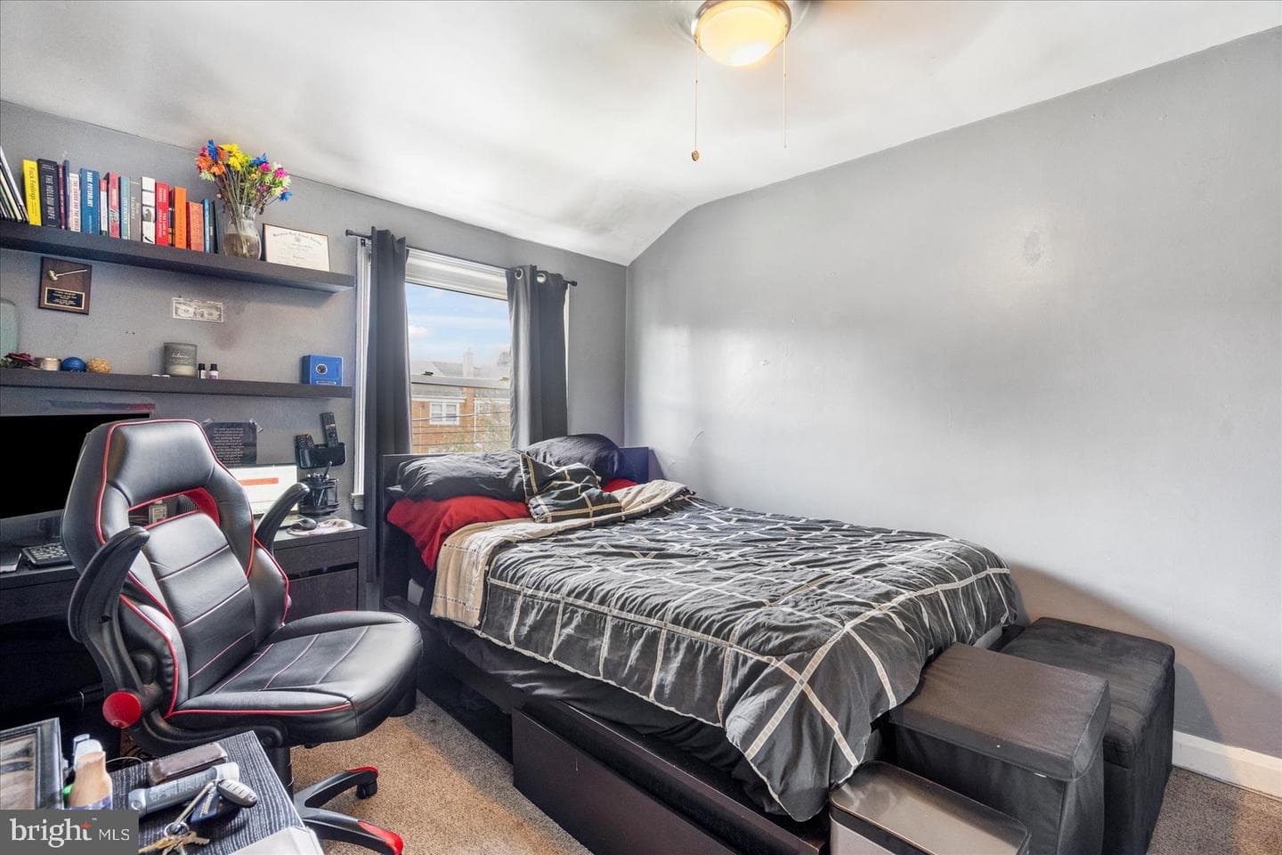 909 Arncliffe Road photo 27