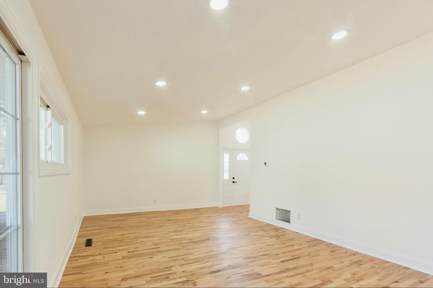 8206 Arrowhead Road photo 18