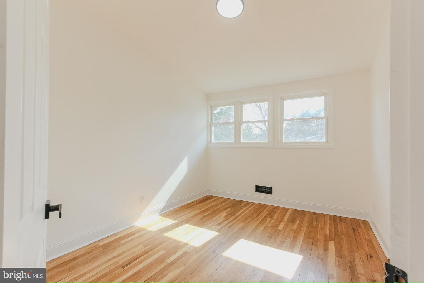 8206 Arrowhead Road photo 25