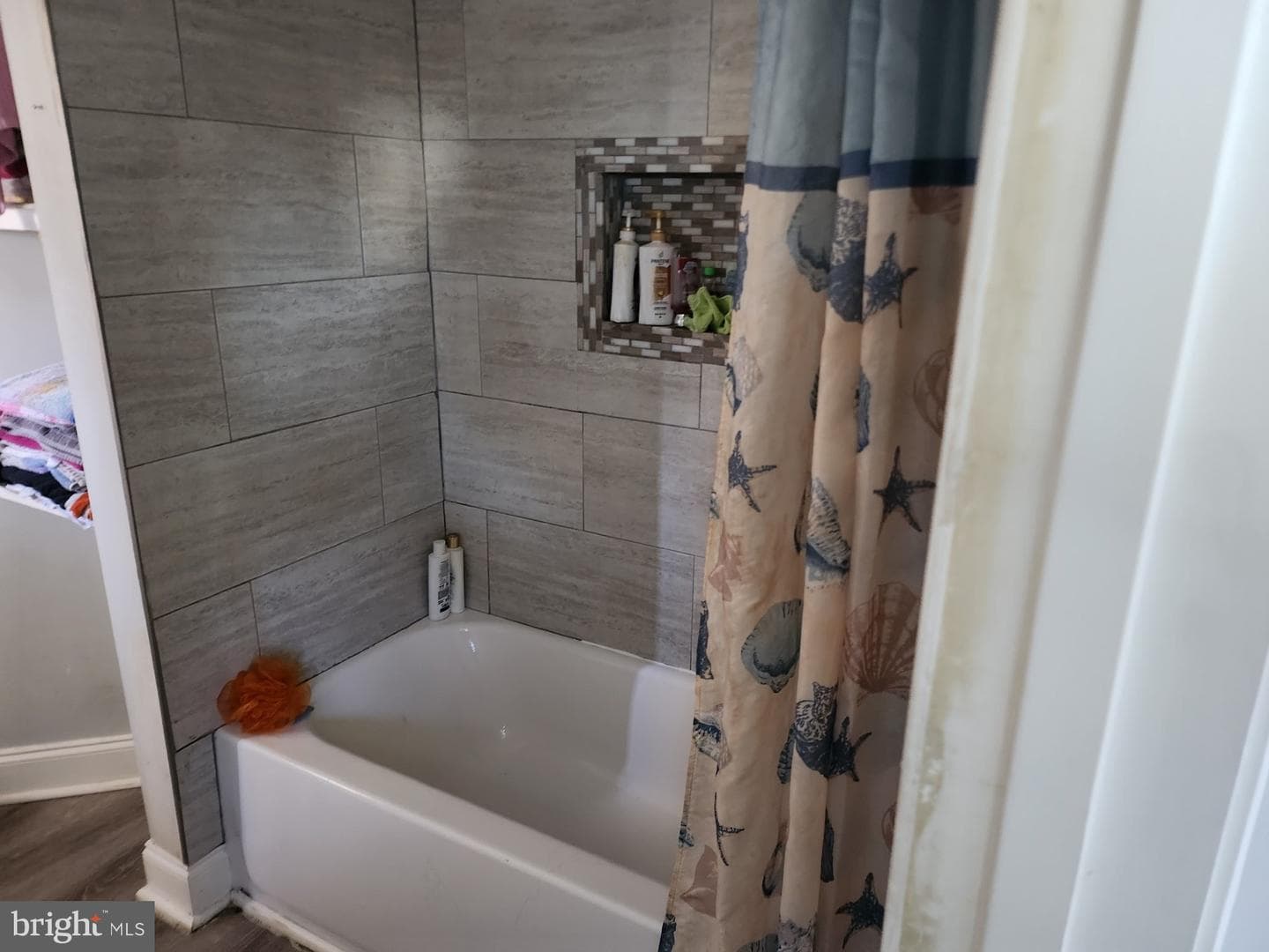 201 Mace Avenue photo 12