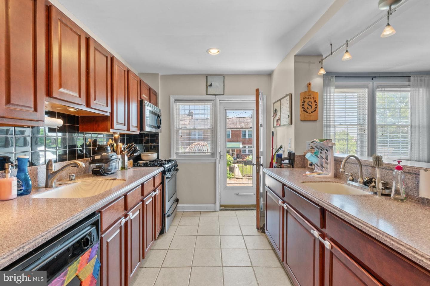 409 Stratford Road photo 12