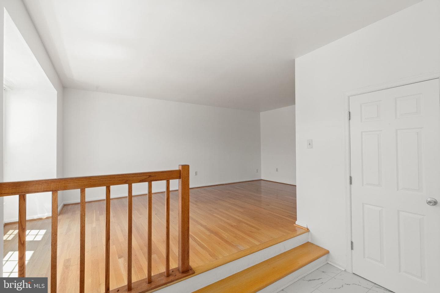 8940 Quail Run Drive photo 2
