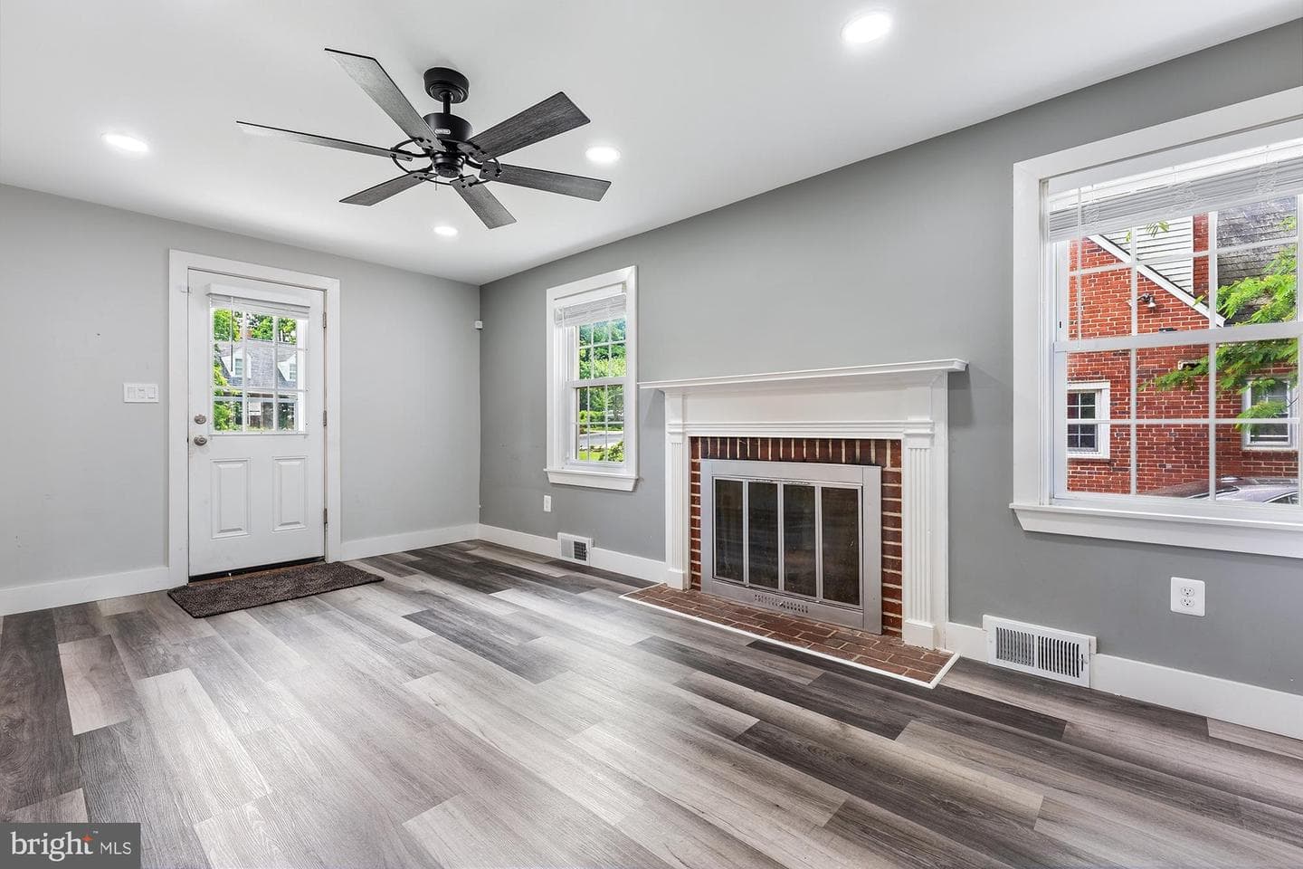 912 Adana Road photo 4
