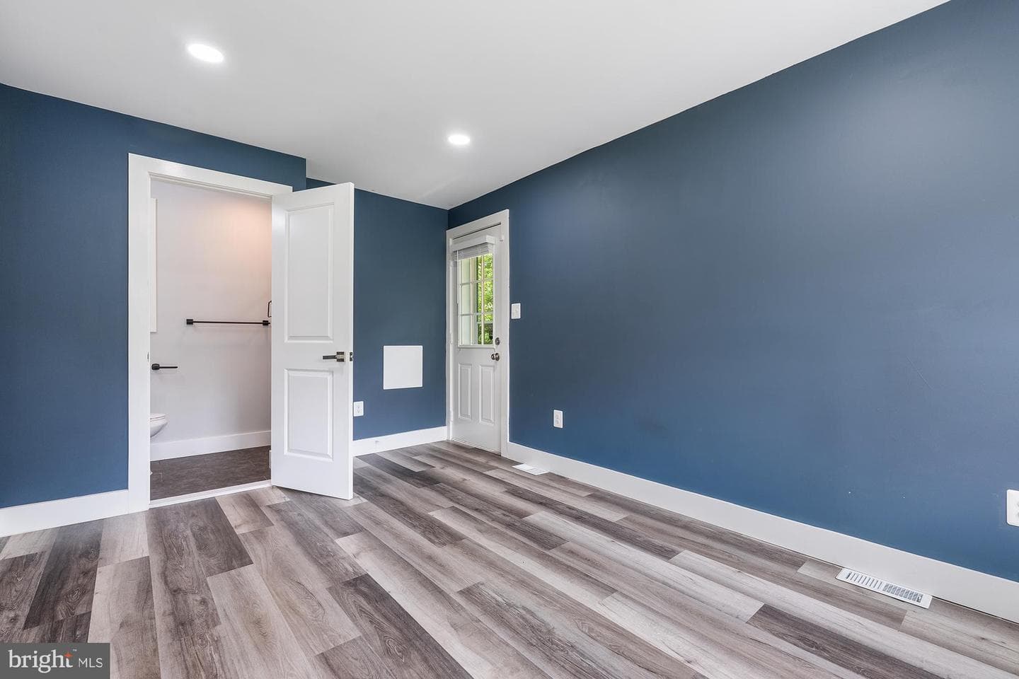 912 Adana Road photo 9