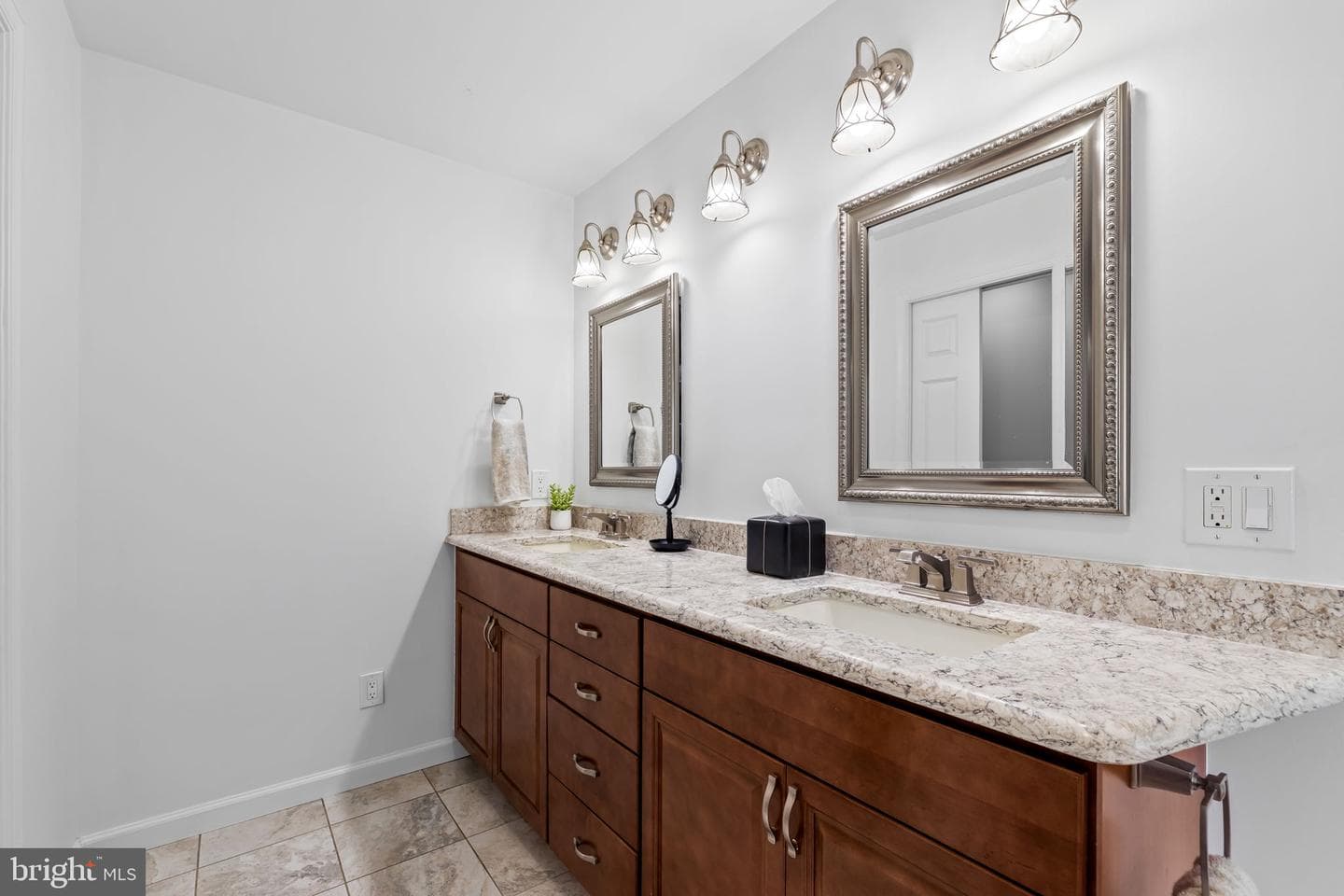 13608 Royal Crest Road photo 36
