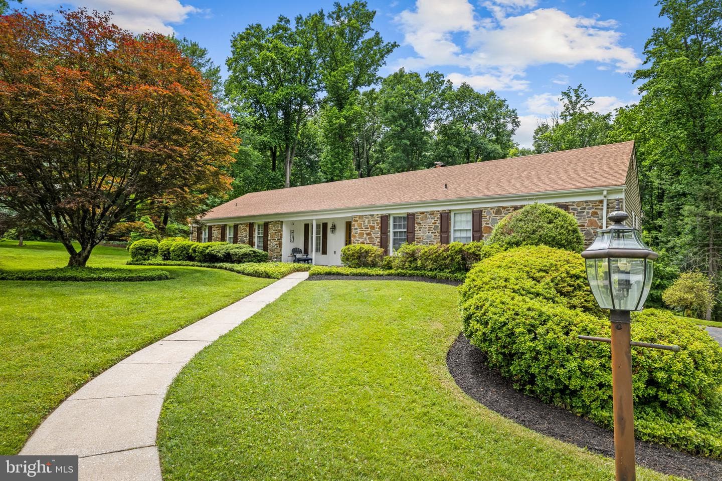 13608 Royal Crest Road photo 7