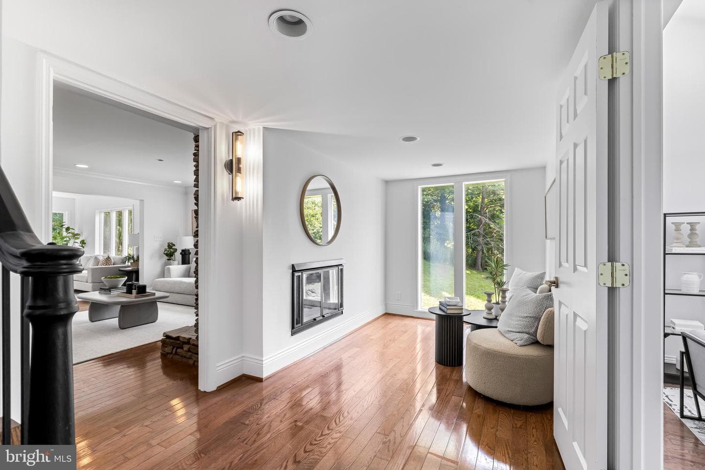 2318 Shaded Brook Drive photo 11