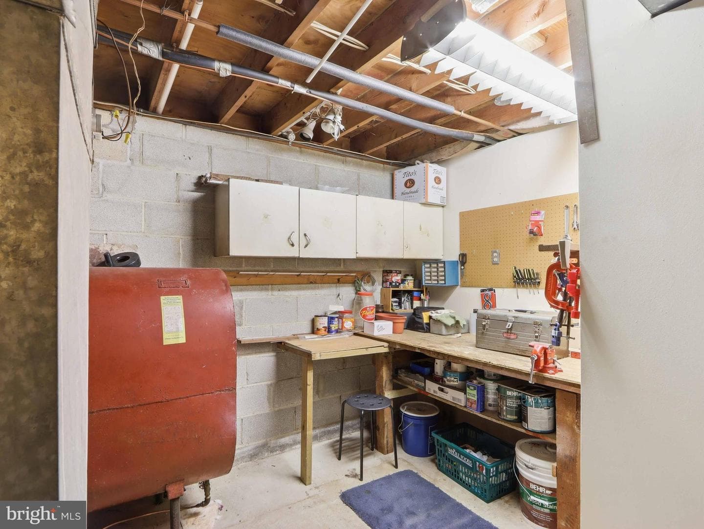 718 Kent Avenue photo 23