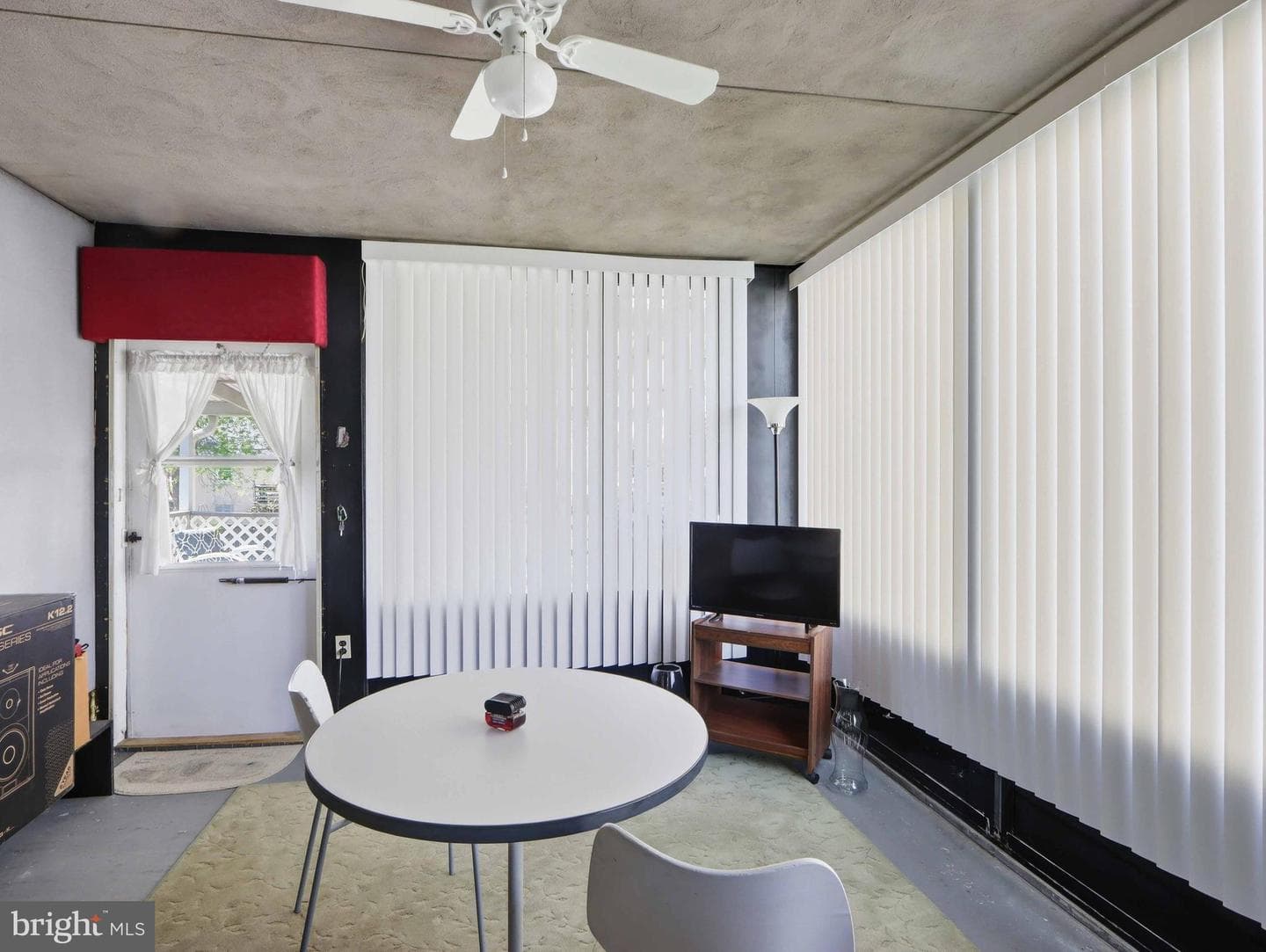 718 Kent Avenue photo 25