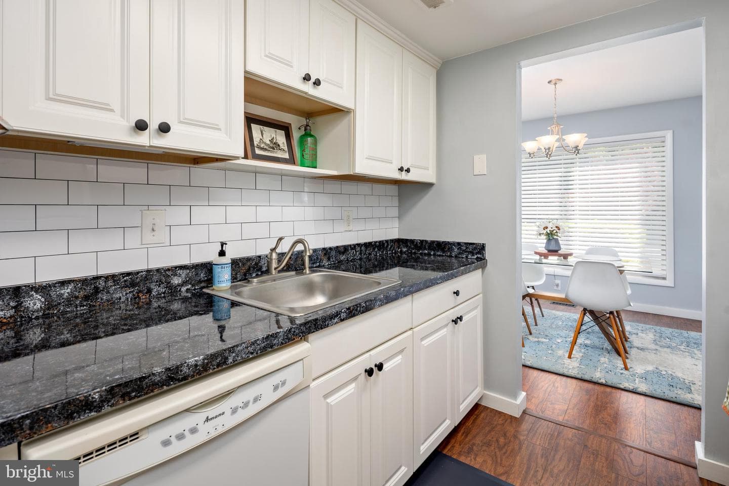 33 Strabane Court photo 11