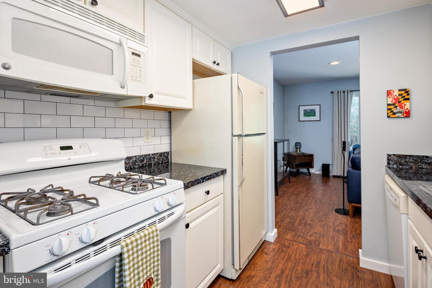 33 Strabane Court photo 13