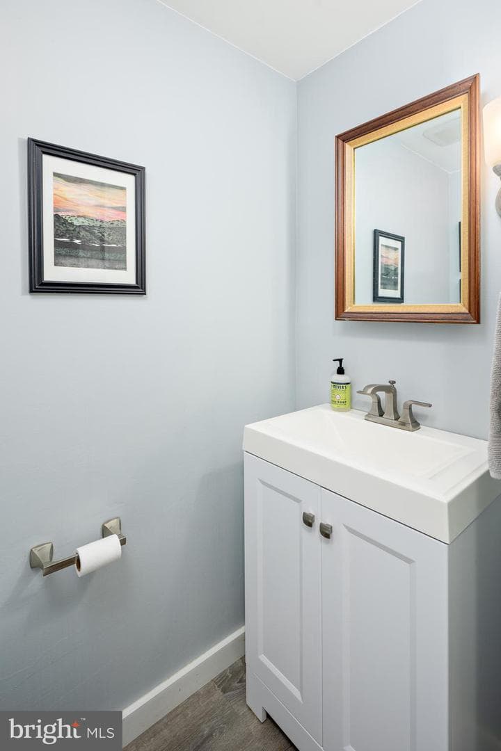 33 Strabane Court photo 18