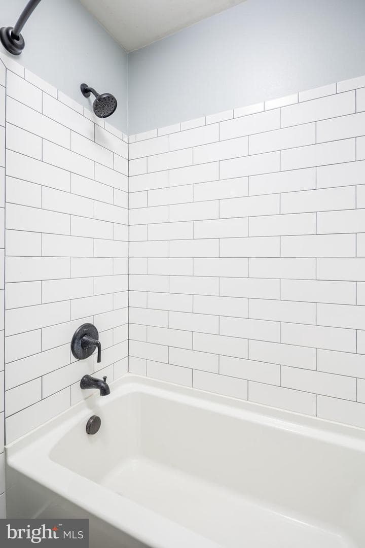 33 Strabane Court photo 24
