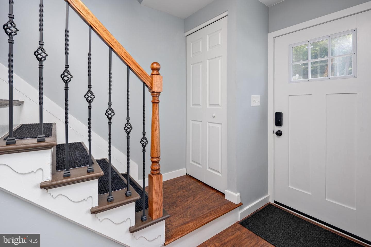 33 Strabane Court photo 3