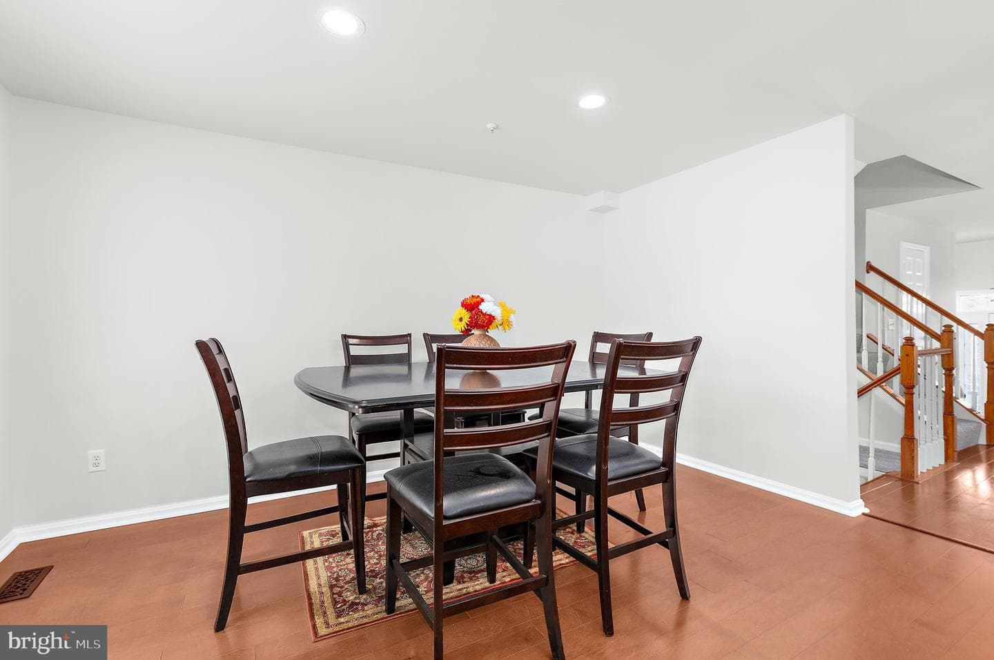 9534 Georgian Way photo 16