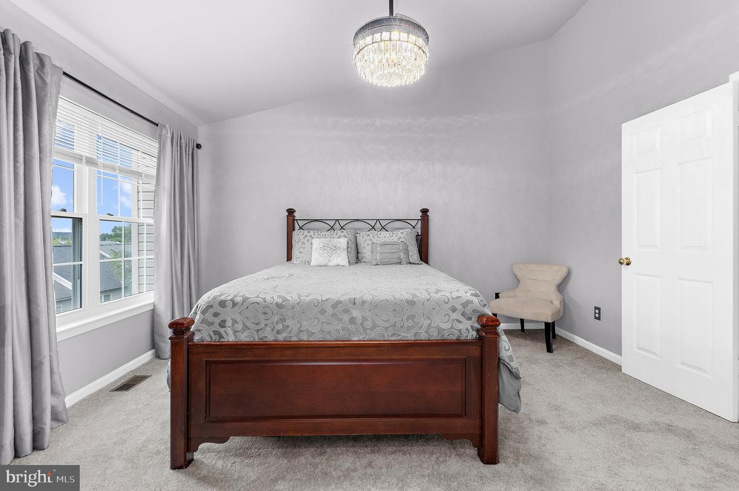 9534 Georgian Way photo 19