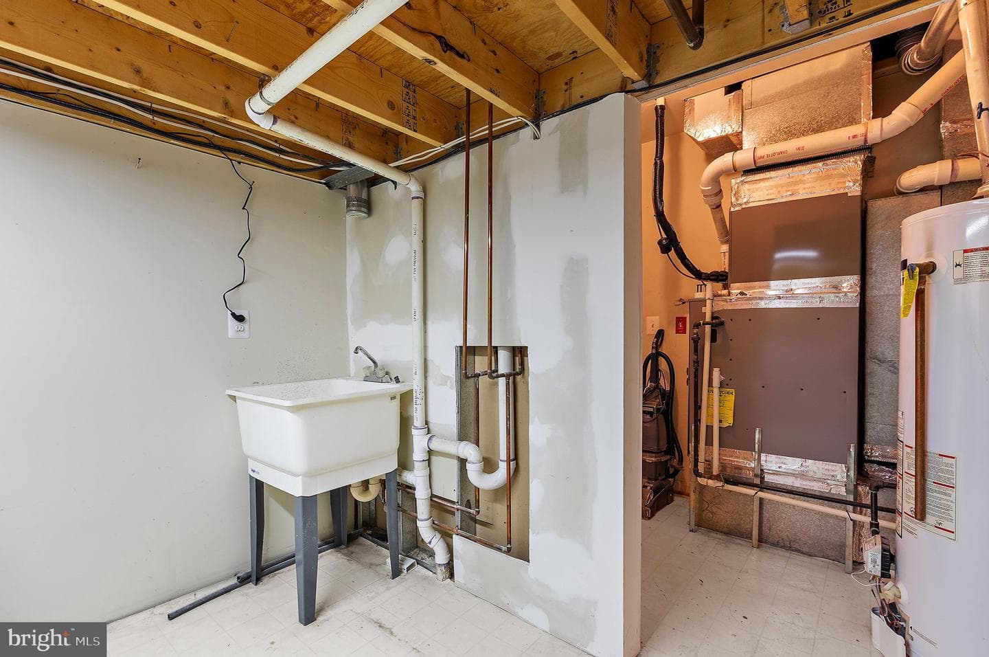 9534 Georgian Way photo 38