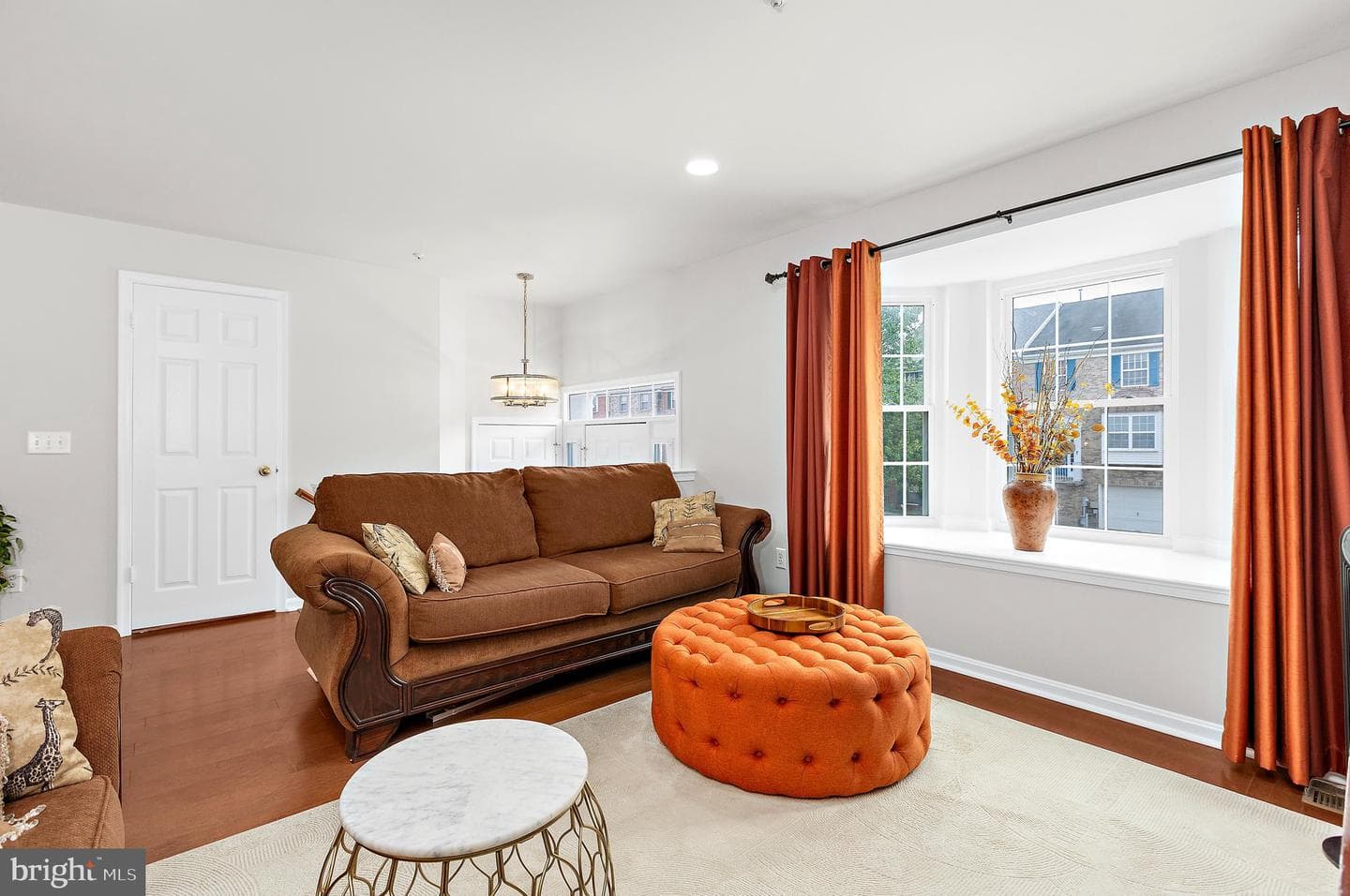 9534 Georgian Way photo 6