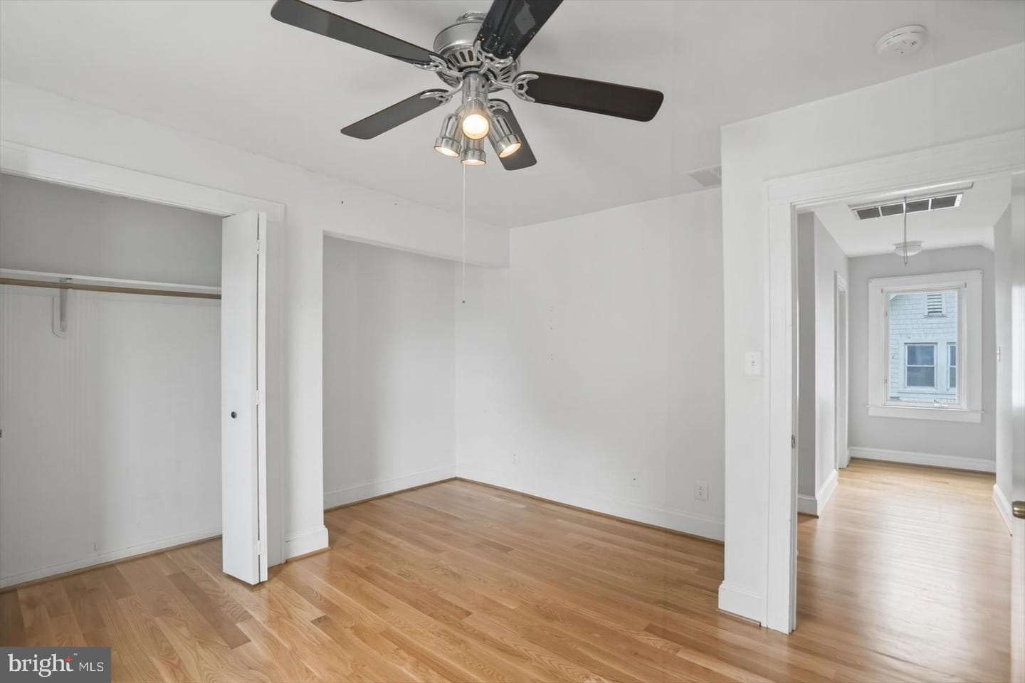 24 Normal Terrace photo 29