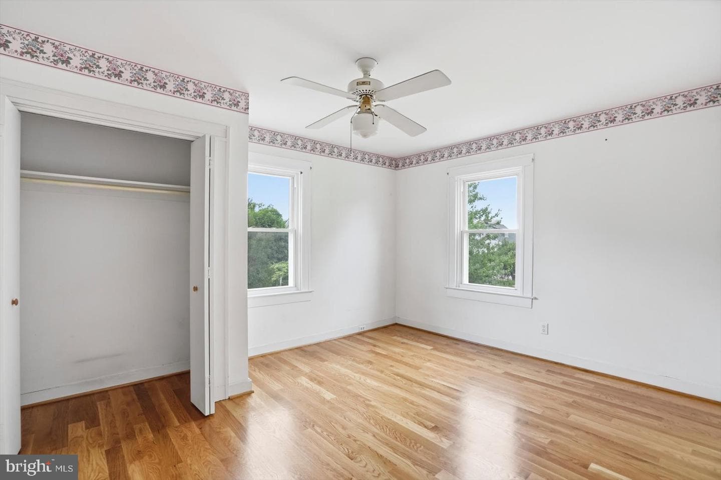 24 Normal Terrace photo 33