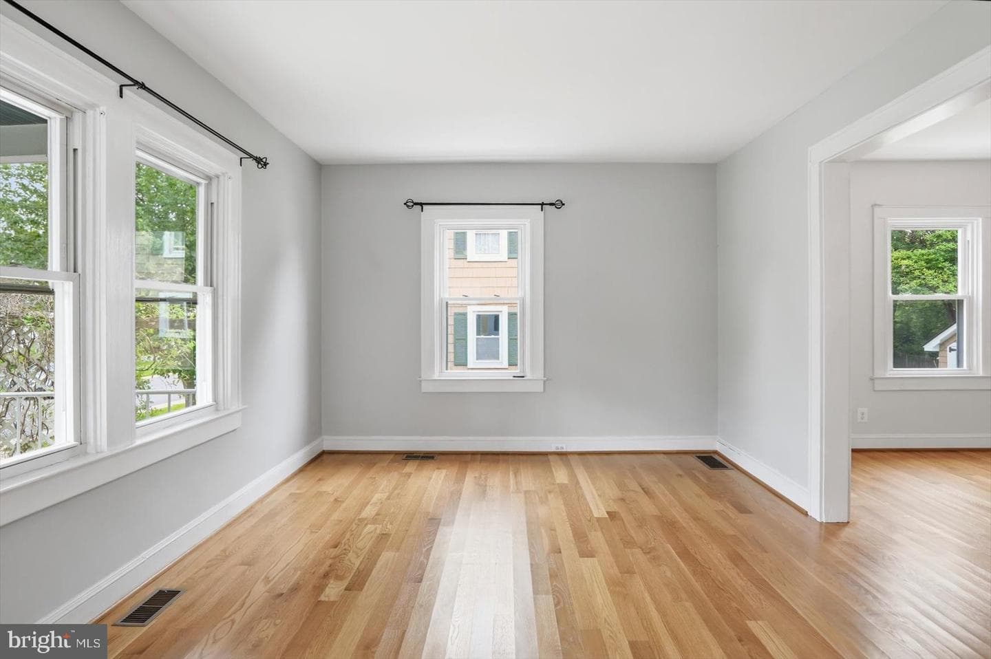 24 Normal Terrace photo 6