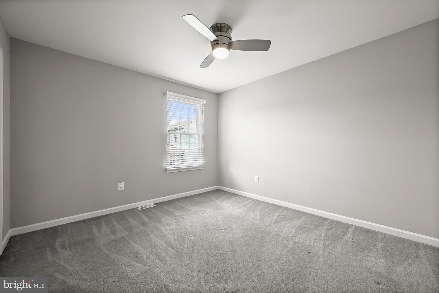 102 Bishops Lane photo 30