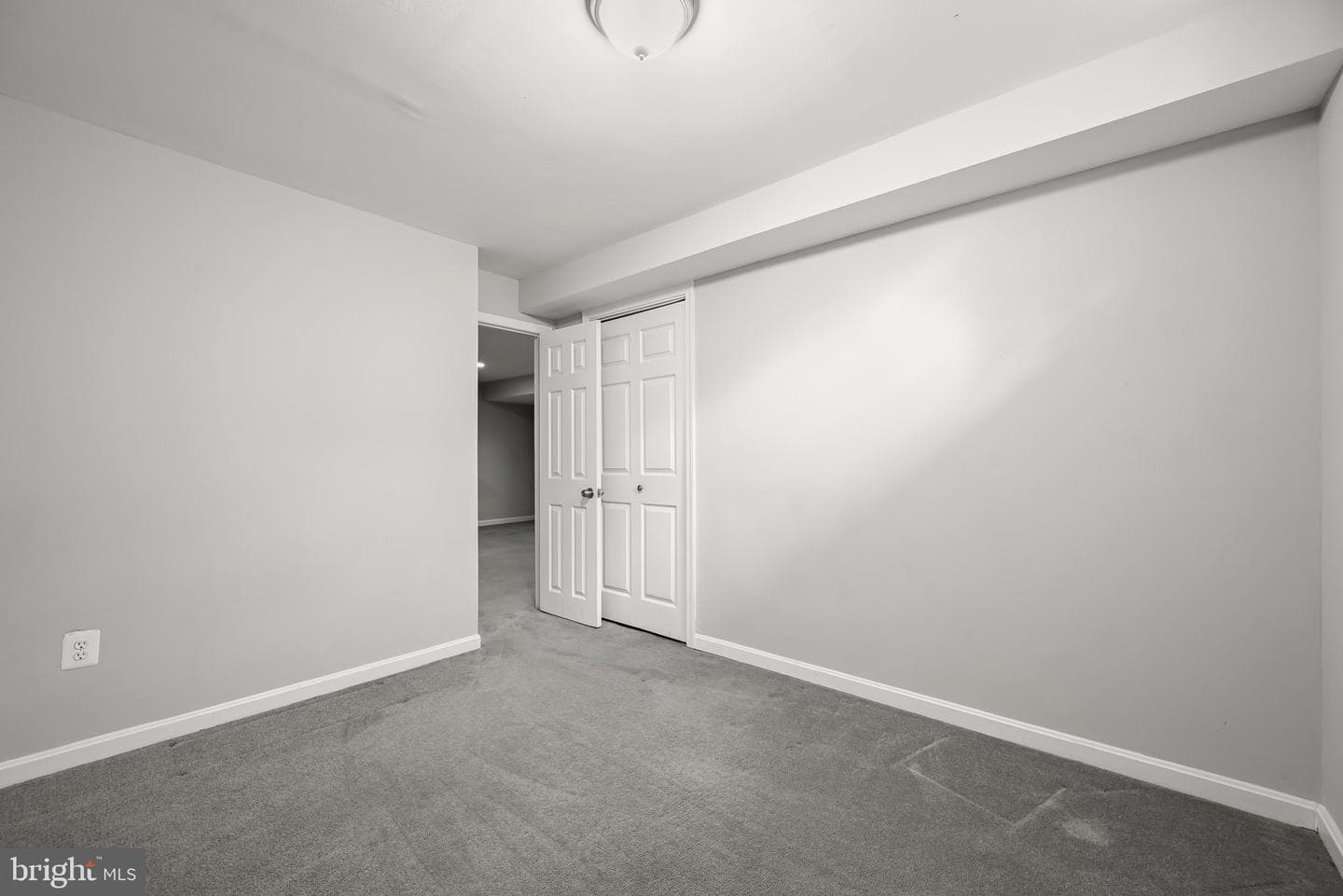 102 Bishops Lane photo 38