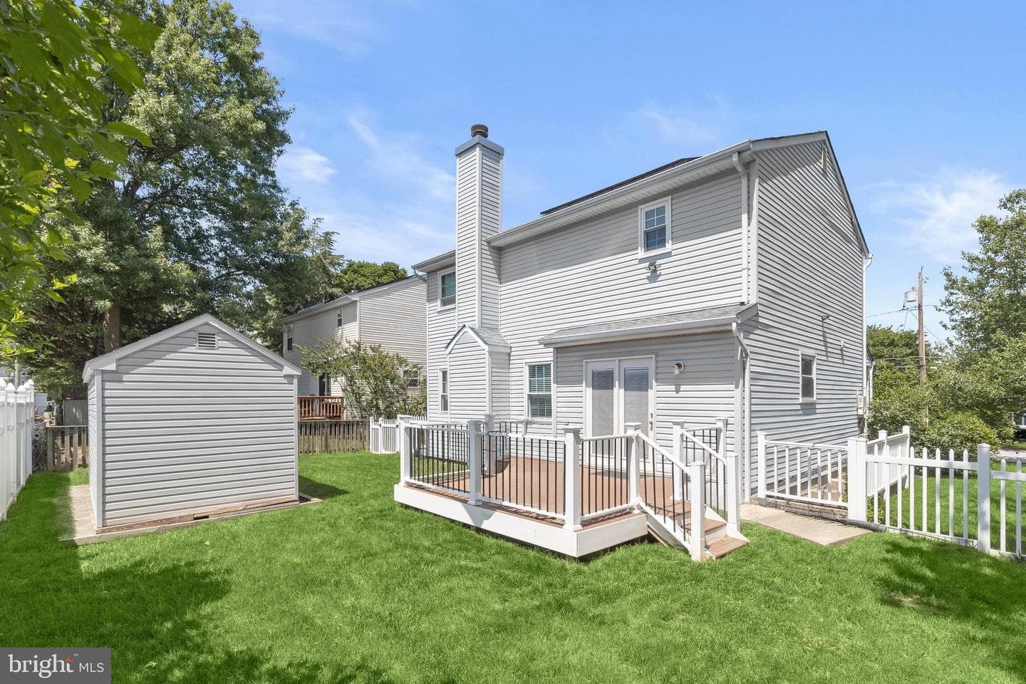 102 Bishops Lane photo 40