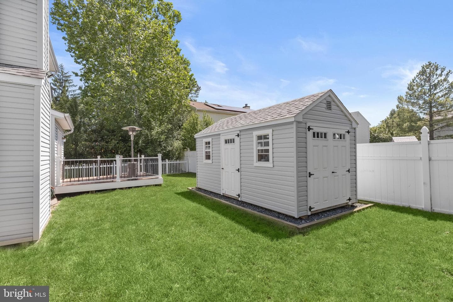 102 Bishops Lane photo 44