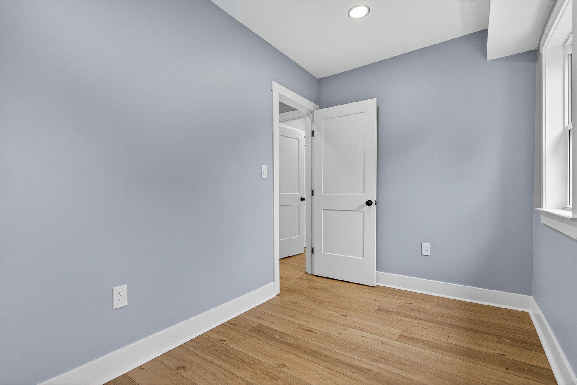 262 Colgate photo 27