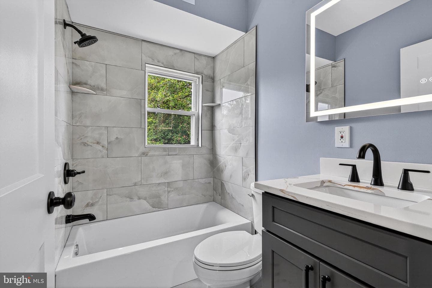 262 Colgate photo 32