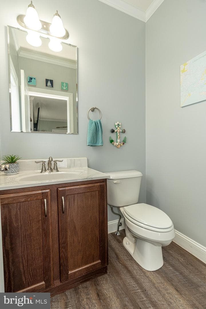 9031 Hinton Avenue photo 15
