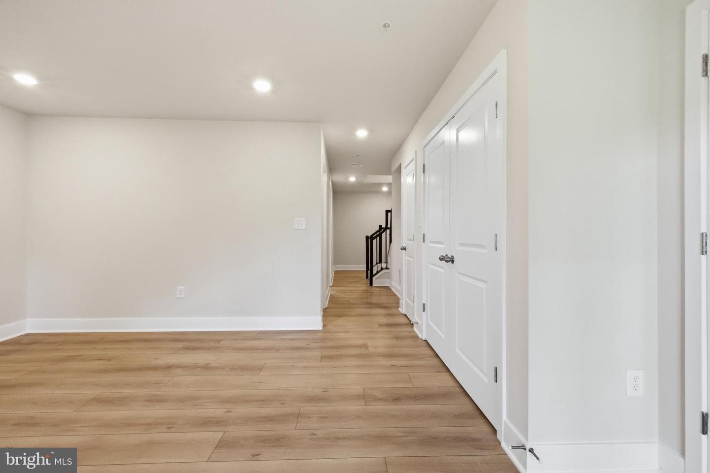 2403 Woodlands Road photo 40