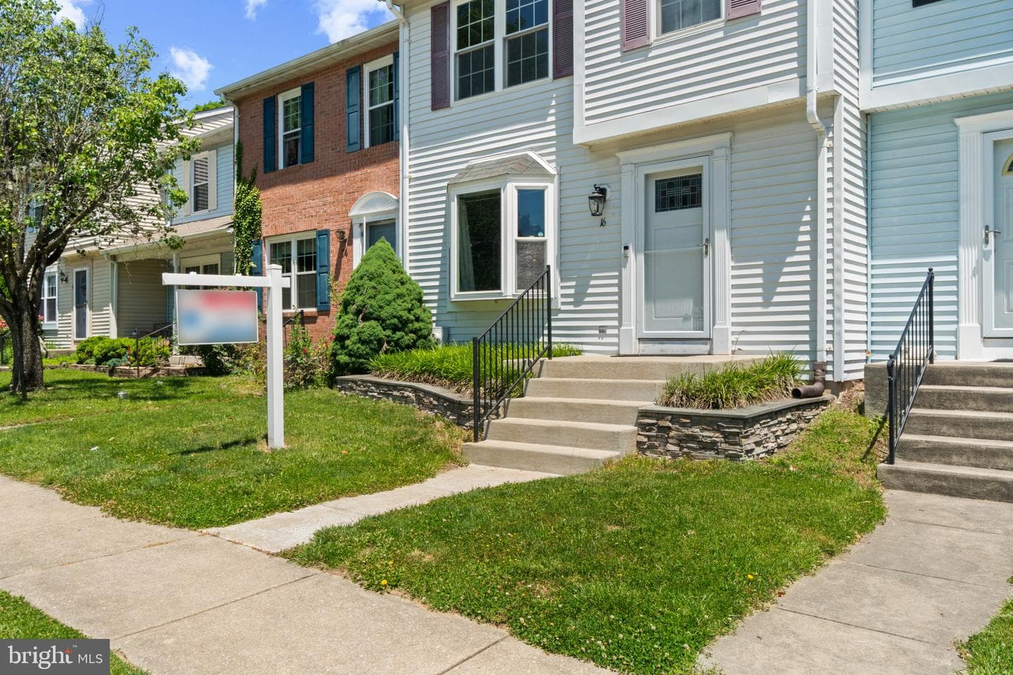 16 Hardwood Drive photo 3