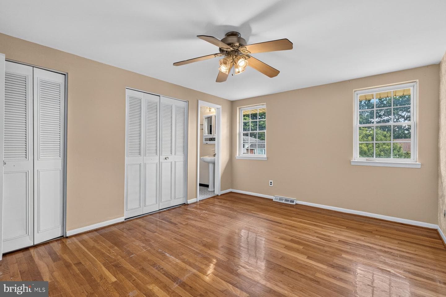 9922 Hoyt Cir photo 21