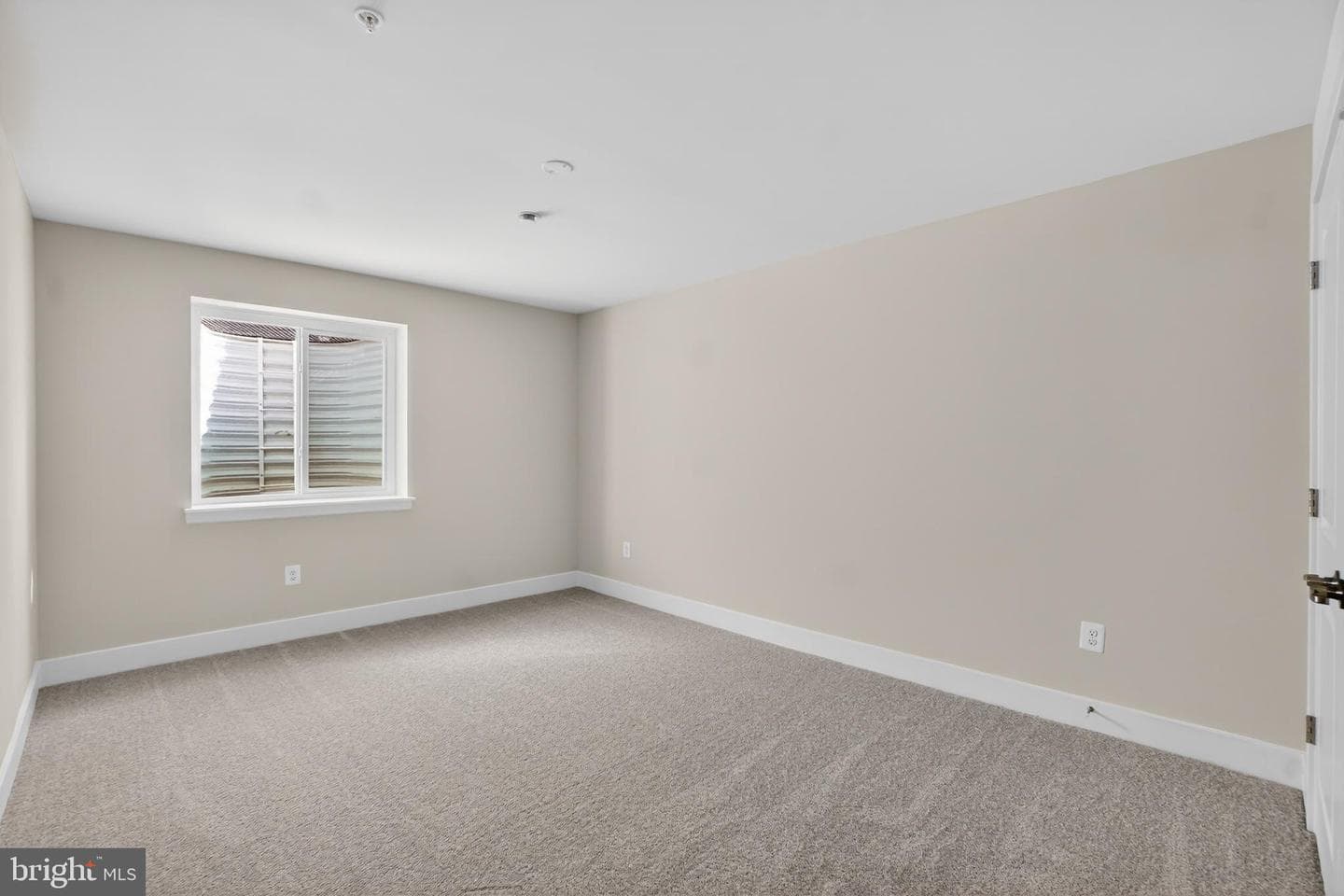 505 Willowshire Street photo 12