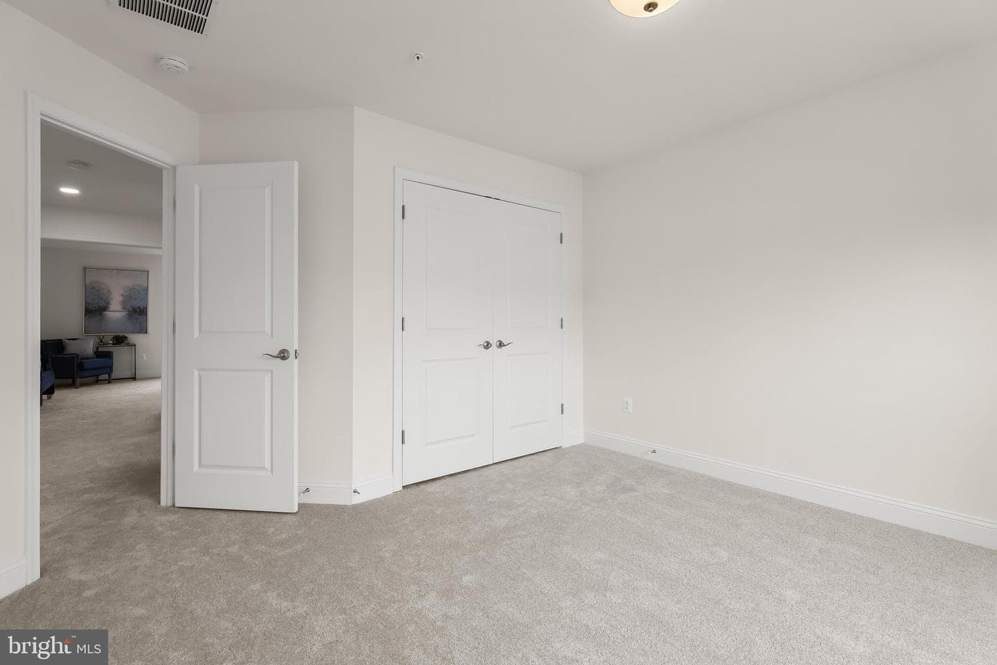 3 Greensborough Road photo 25