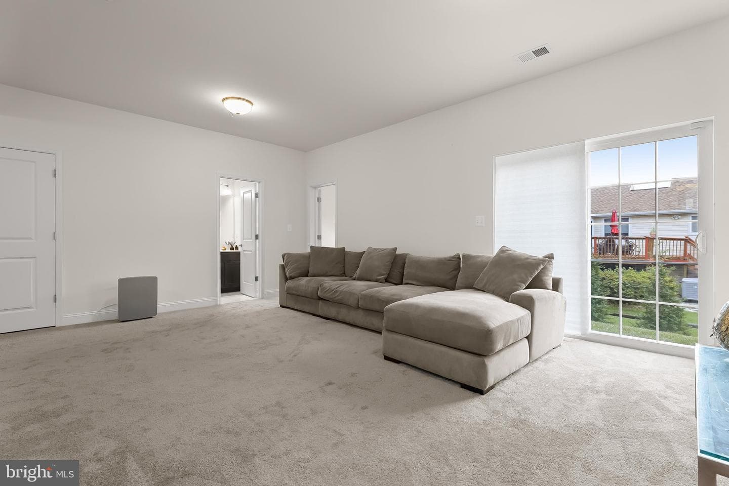 3 Greensborough Road photo 34