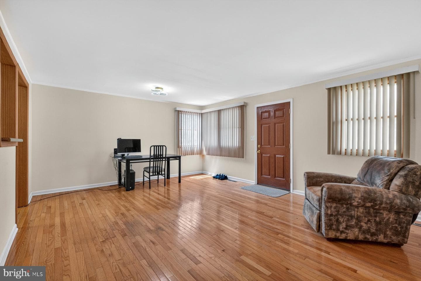 201 Uppergate Court photo 6
