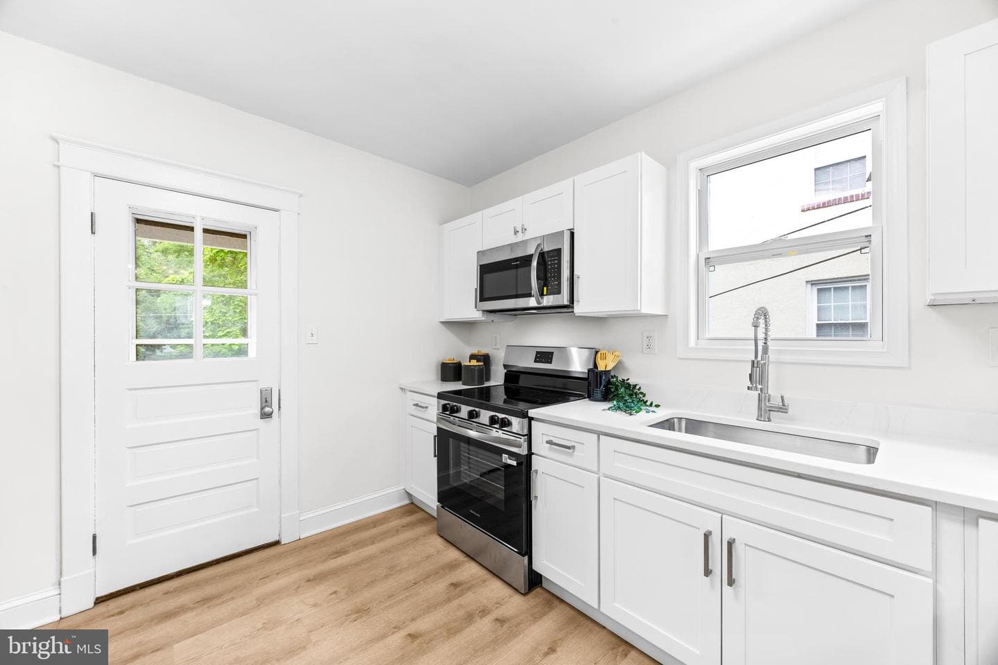 5559 Ashbourne Road photo 12