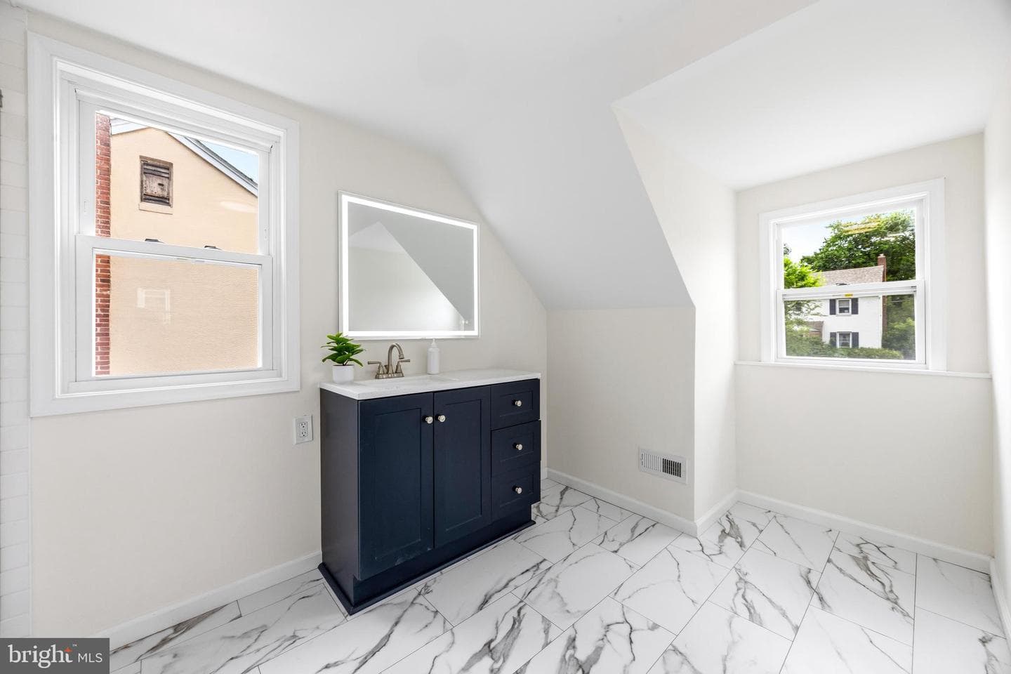 5559 Ashbourne Road photo 24