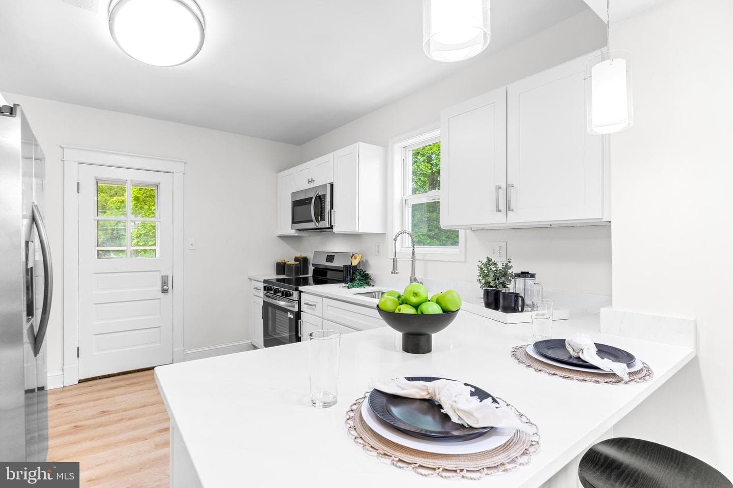 5559 Ashbourne Road photo 8